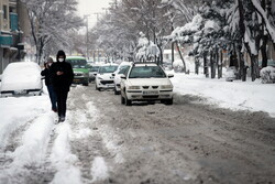 بارش برف در زنجان و مسئولانی که خواب ماندند