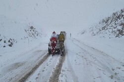 مسیر تردد ۲۰۰ روستا در کرمانشاه به دلیل بارش سنگین برف مسدود است