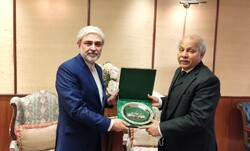 Iran envoy meets Chief Justice of Pakistan on judicial coop.
