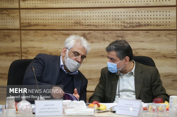  دکتر محمدمهدی طهرانچی رئیس دانشگاه آزاد اسلامی در مراسم اولین جلسه شورای طرح و برنامه شاهد و ایثارگر حضور دارد