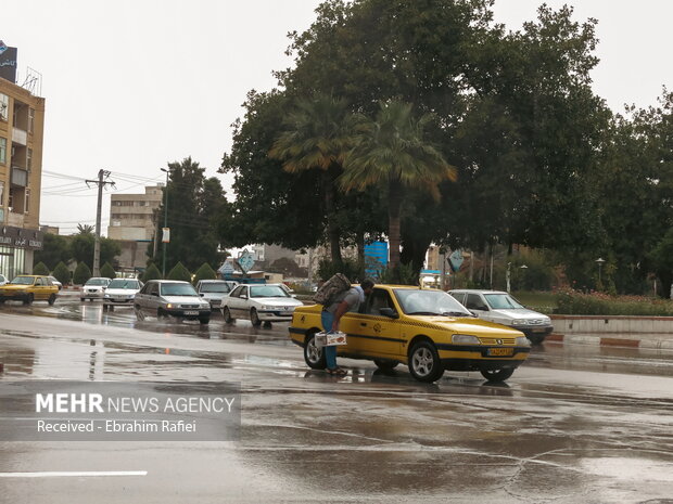 بارش در غرب و جنوب اصفهان شدت می‌گیرد/ افزایش ۵ درجه‌ای دما 
