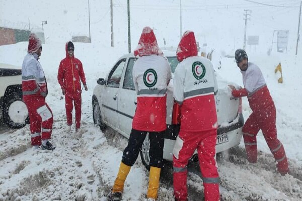 آماده باش ۳۲ تیم عملیاتی هلال احمر کرمانشاه در هشدار سطح نارنجی