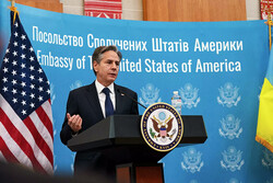 بلینکن از تمایل آمریکا برای حل مسالمت آمیز بحران اوکراین خبر داد