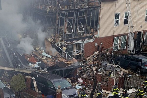 1 killed, 9 inured in row house blast, fire in NY's Bronx 