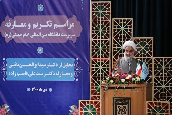 دانشگاه امام خمینی(ره) باید به دنبال تبیین مکتب مقاومت باشد