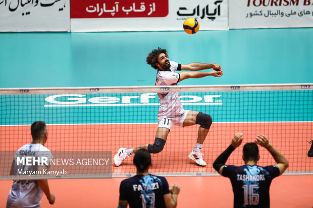 Peykan Tehran vs Gonbad Municipality volleyball league
