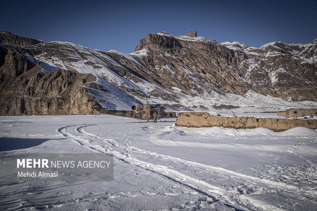 Rescuing shepherds trapped in snowy mountains of Zanjan