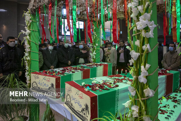 مراسم بدرقه دو شهید گمنام هشت سال دفاع مقدس