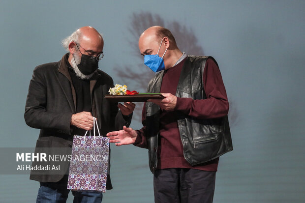 حمید امجد و یونس شکرخواه در بیستمین جشن سالانه منتقدان تئاتر حضور دارند