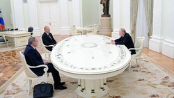 Putin, Aliyev ve Paşinyan ile Karabağ’ı görüştü