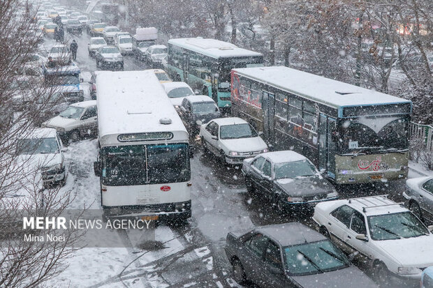 بارش شدید برف در تبریز