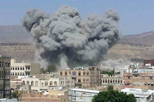 خلق «فجایع انسانی» در یمن/ جنون ائتلاف سعودی پس از حمله به ابوظبی