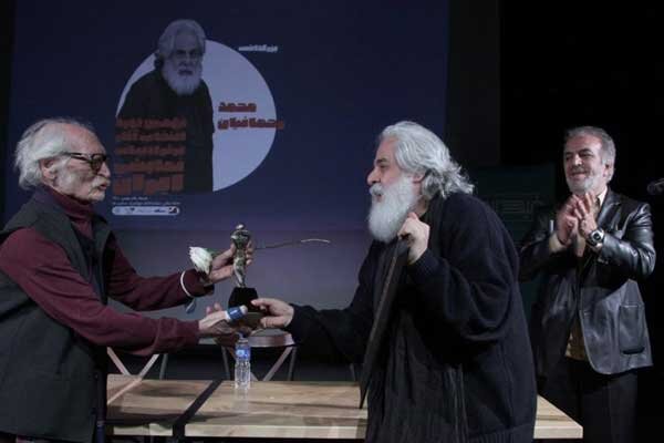 نهمین دوره جایزه ادبیات نمایشی ایران برگزیدگان خود را شناخت