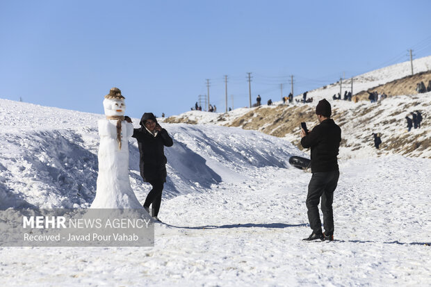 Snow tubing in Fars, Qazvin provinces