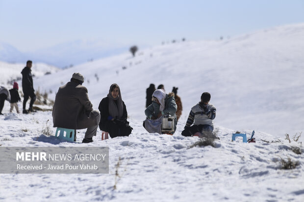 Snow tubing in Fars, Qazvin provinces