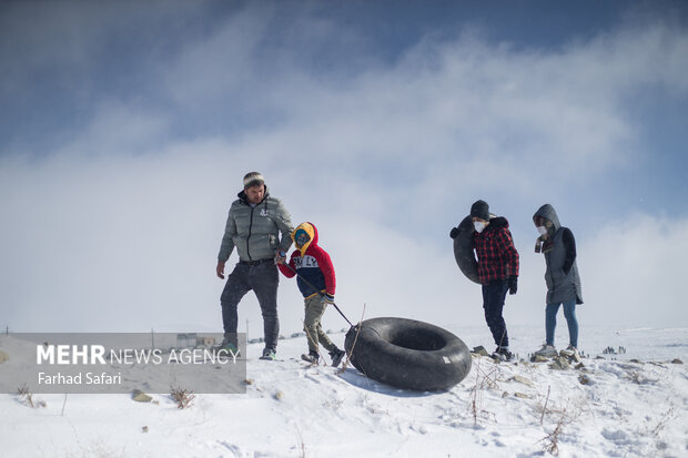 Snow tubing in Fars, Qazvin provinces