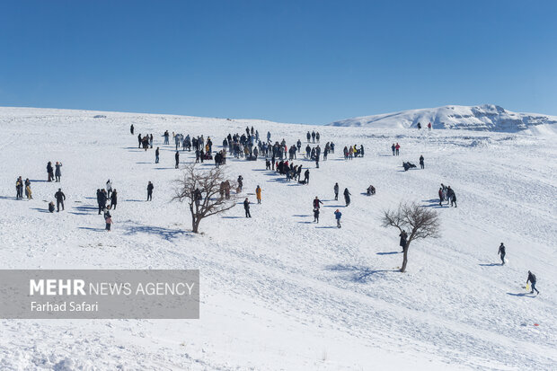 Snow tubing in Fars, Qazvin provinces