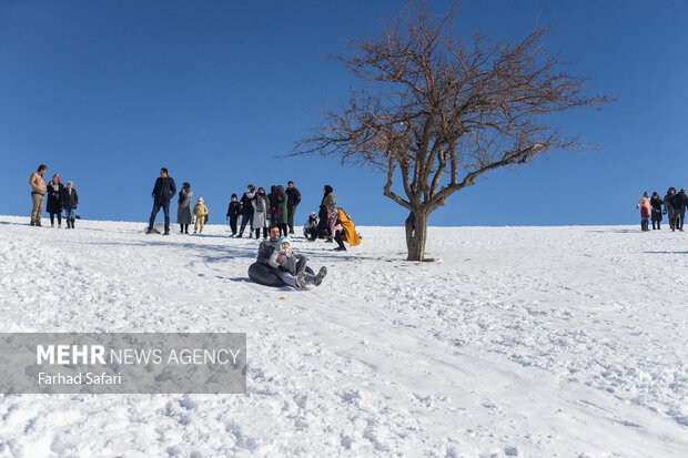 Snow tubing in Fars, Qazvin provinces