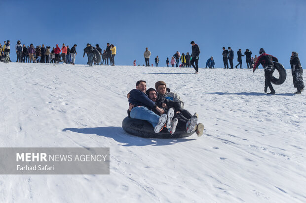 Snow tubing in Fars, Qazvin provinces