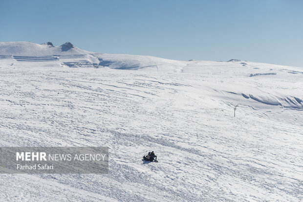 Snow tubing in Fars, Qazvin provinces