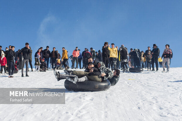 Snow tubing in Fars, Qazvin provinces