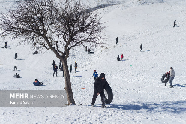 Snow tubing in Fars, Qazvin provinces