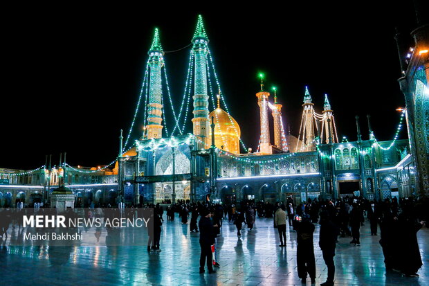 Birth anniversary of Hazrat Fatemeh (PBUH) celebrated in Qom
