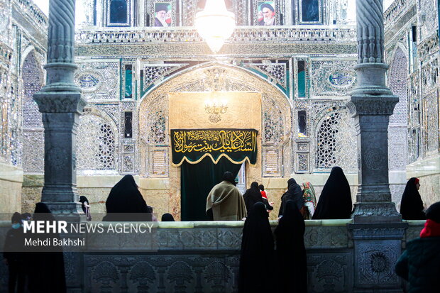 Birth anniversary of Hazrat Fatemeh (PBUH) celebrated in Qom
