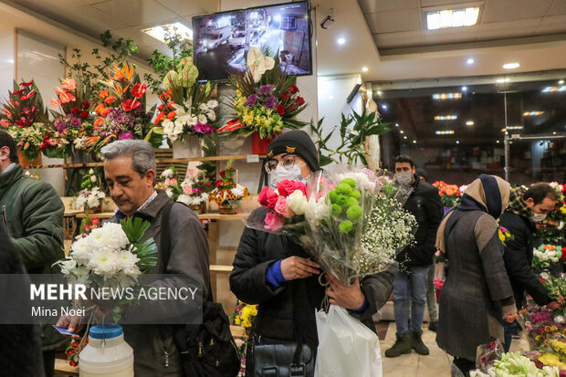 People in Tabriz celebrating Mothers' Day 