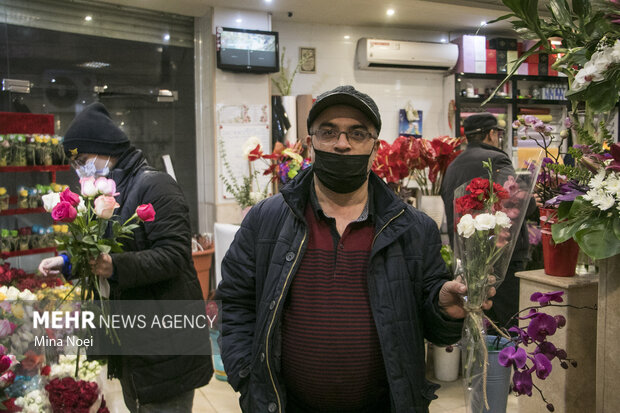 People in Tabriz celebrating Mothers' Day 