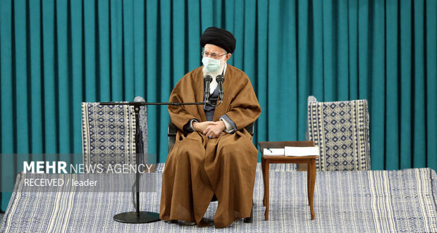 Leader receives Ahl al-Bayt eulogists
