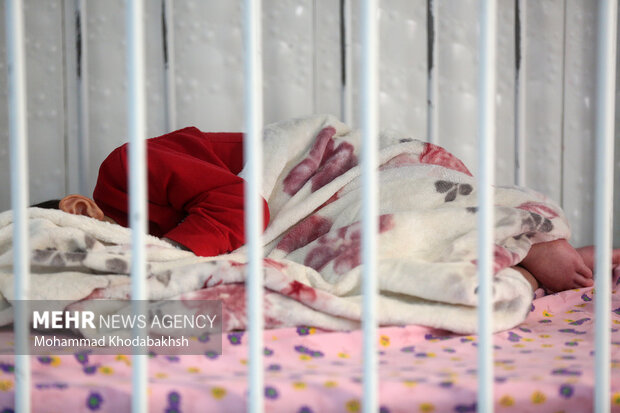 آئین تقدیر از مادریاران شیرخوارگاه رفیده بعدازظهر امروز یکشنبه ۳ بهمن ماه ۱۴۰۰ در شیرخوارگاه رفیده برگزار شد