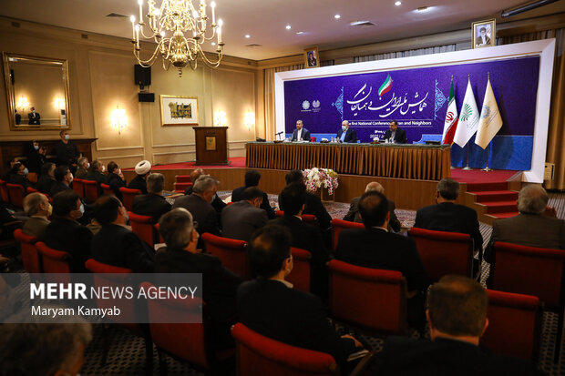 Closing ceremony of National Conference of Iran and Neighbors
