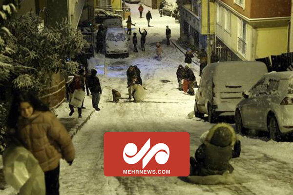 تصاویری از برف شدید در استانبول 
