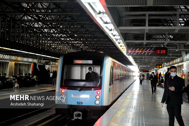 زمان فعالیت مترو و اتوبوس در تهران افزایش می‌یابد 