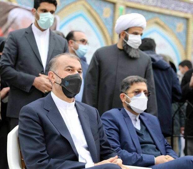 عبد اللهيان يشارك في أربعينية السفير الايراني لدي اليمن الشهيد 