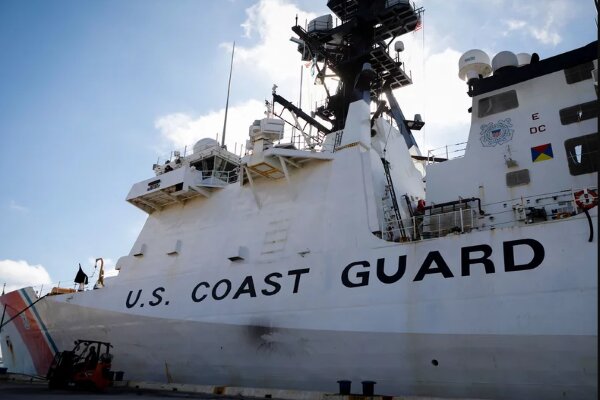 US Coast Guard Searches For 39 People After Boat Capsizes Off - Mehr ...