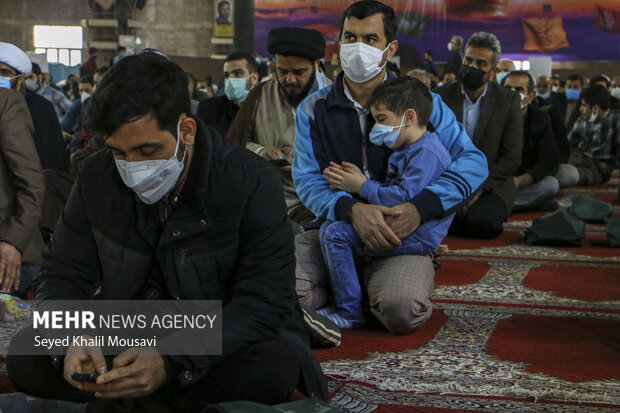 راهپیمایی نمازگزاران اهوازی در اعتراض به جنایات ائتلاف سعودی‌ در یمن