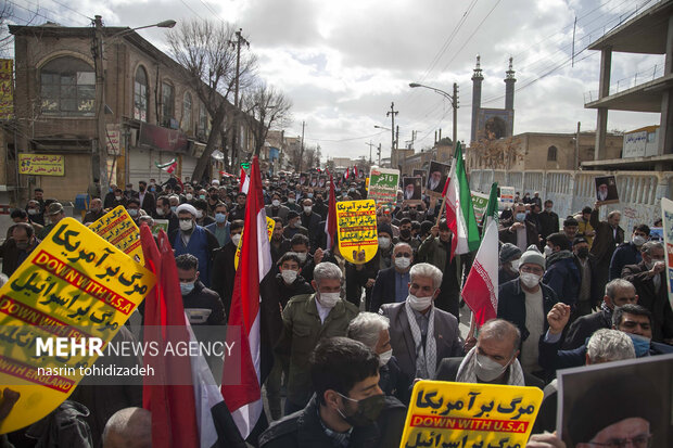 راهپیمایی مردم کرمانشاه در حمایت از مردم مظلوم یمن