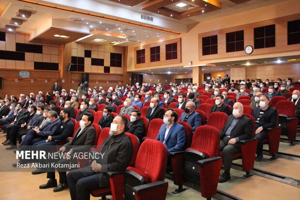 دیدار رئیس جمهور با نخبگان، علما و جمعی از اقشار مردم گیلان