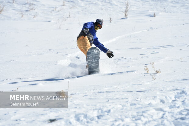 پیست اسکی«شهدای سربند» شازند