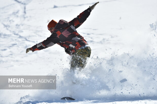 پیست اسکی«شهدای سربند» شازند