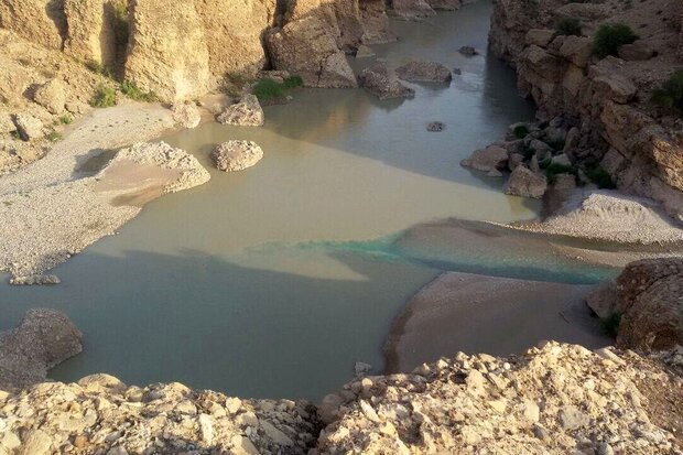  سقوط پراید در رودخانه ساری ۲ مفقود برجای گذاشت