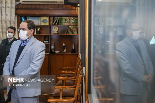 محمد مقیمی رئیس دانشگاه تهران در نشست خبری با اصحاب رسانه حضور دارد