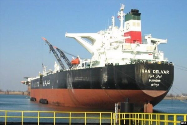 US senators call for imposing sanctions on Iran's oil export