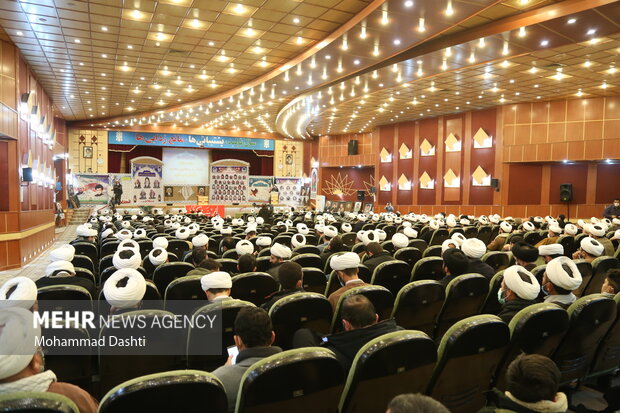 همایش بزرگداشت شهدای روحانی و طلبه در اردبیل 