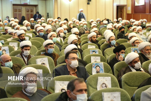همایش بزرگداشت شهدای روحانی و طلبه در اردبیل 