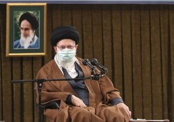 قائد الثورة الإسلامية يقيم مراسم تأبين المرجع الديني آيةالله علوي جرجاني