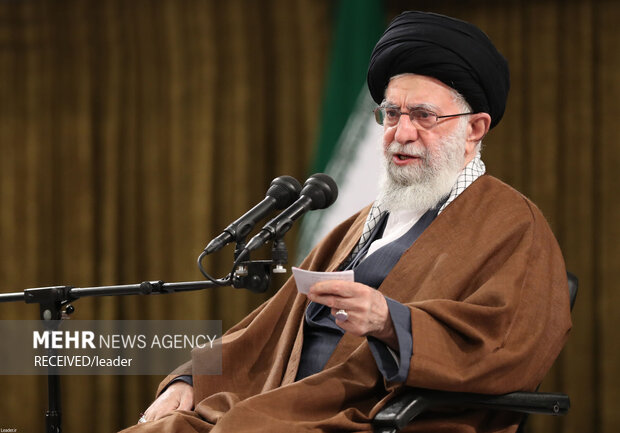 قائد الثورة الإسلامية يلقي خطاباً بمناسبة الذكرى السنوية لنهضة اهالي تبريز
