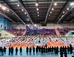 مسابقات سبک‌های غیر کنترلی کاراته بانوان در لرستان برگزار شد